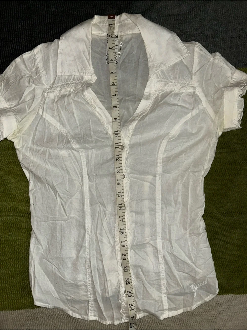 Vintage Guess Y2K White Short-Sleeve Ruffle Trim Button-Down Shirt SZ XS - Picture 7 of 9